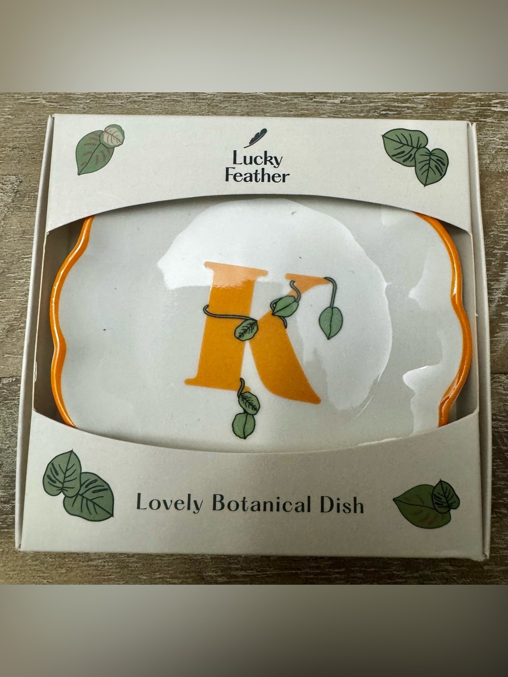 🪶 Lucky Feather 'K’ Botanical Trinket Dish in Yellow - new in box